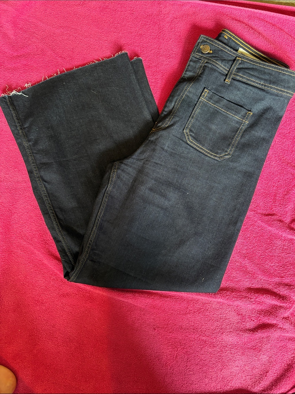 Zara High Waist wide  Leg Jeans in Dark Indigo with Contrast Stitching